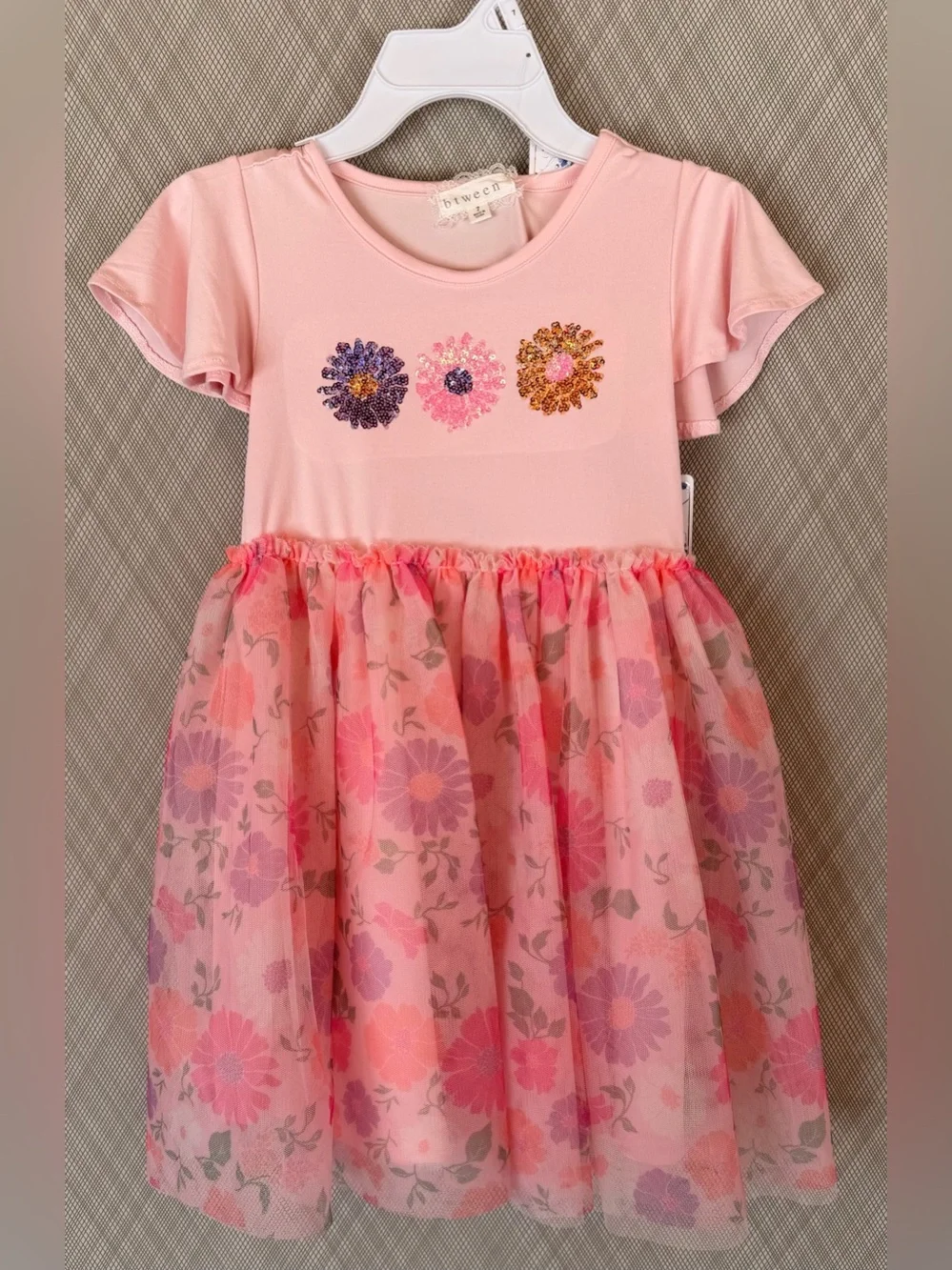 btween charming pink